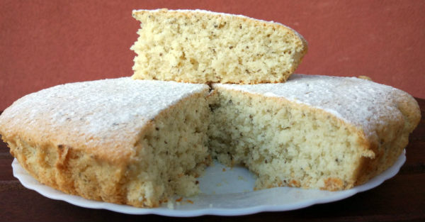Bizcocho vegano con leche y harina de coco